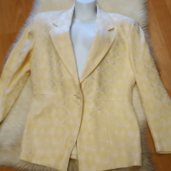 Tahari Cream Brocade Single Breasted Blazer - Picture 11 of 14